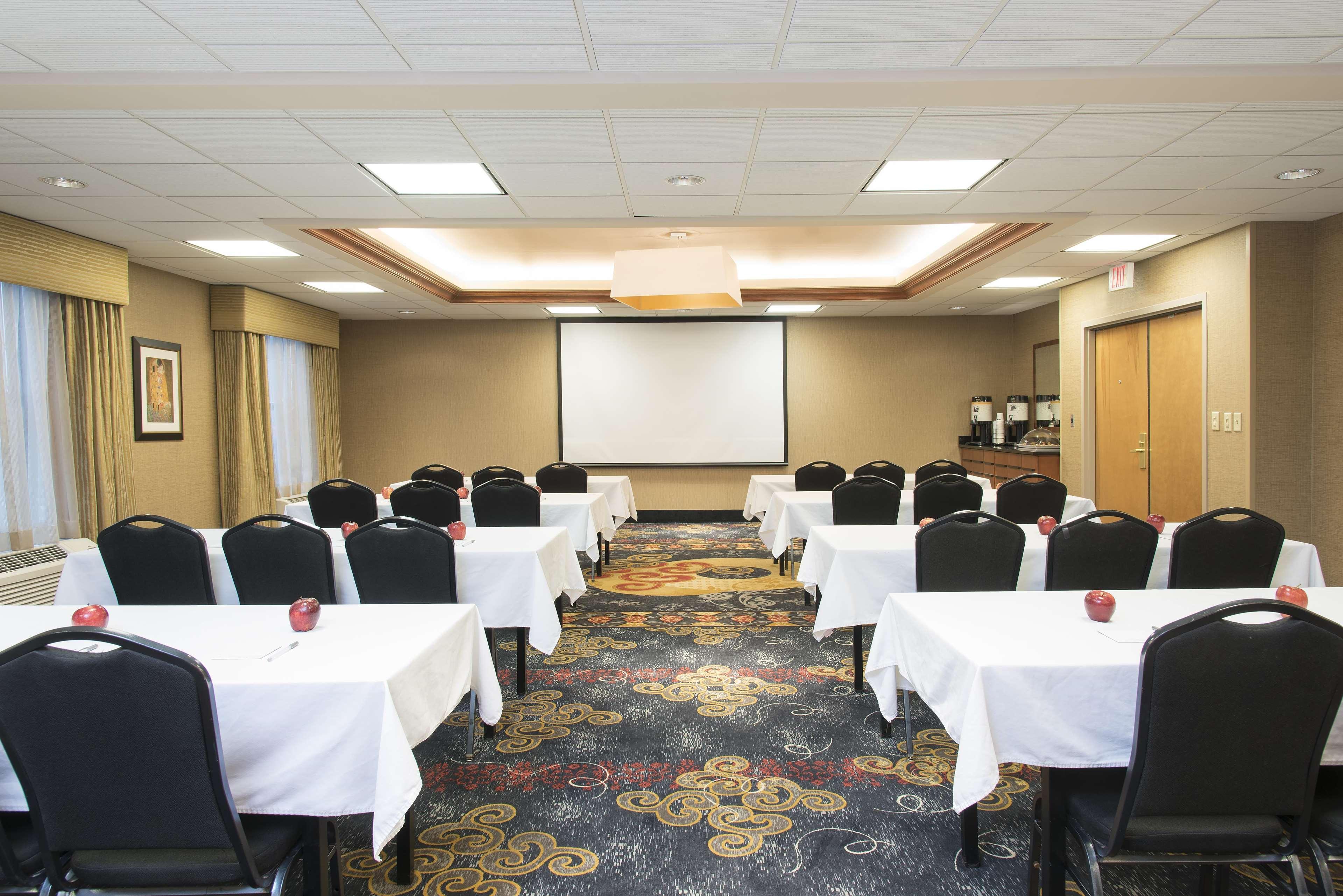 Hampton Inn Columbus/Taylorsville Эдинбург Экстерьер фото