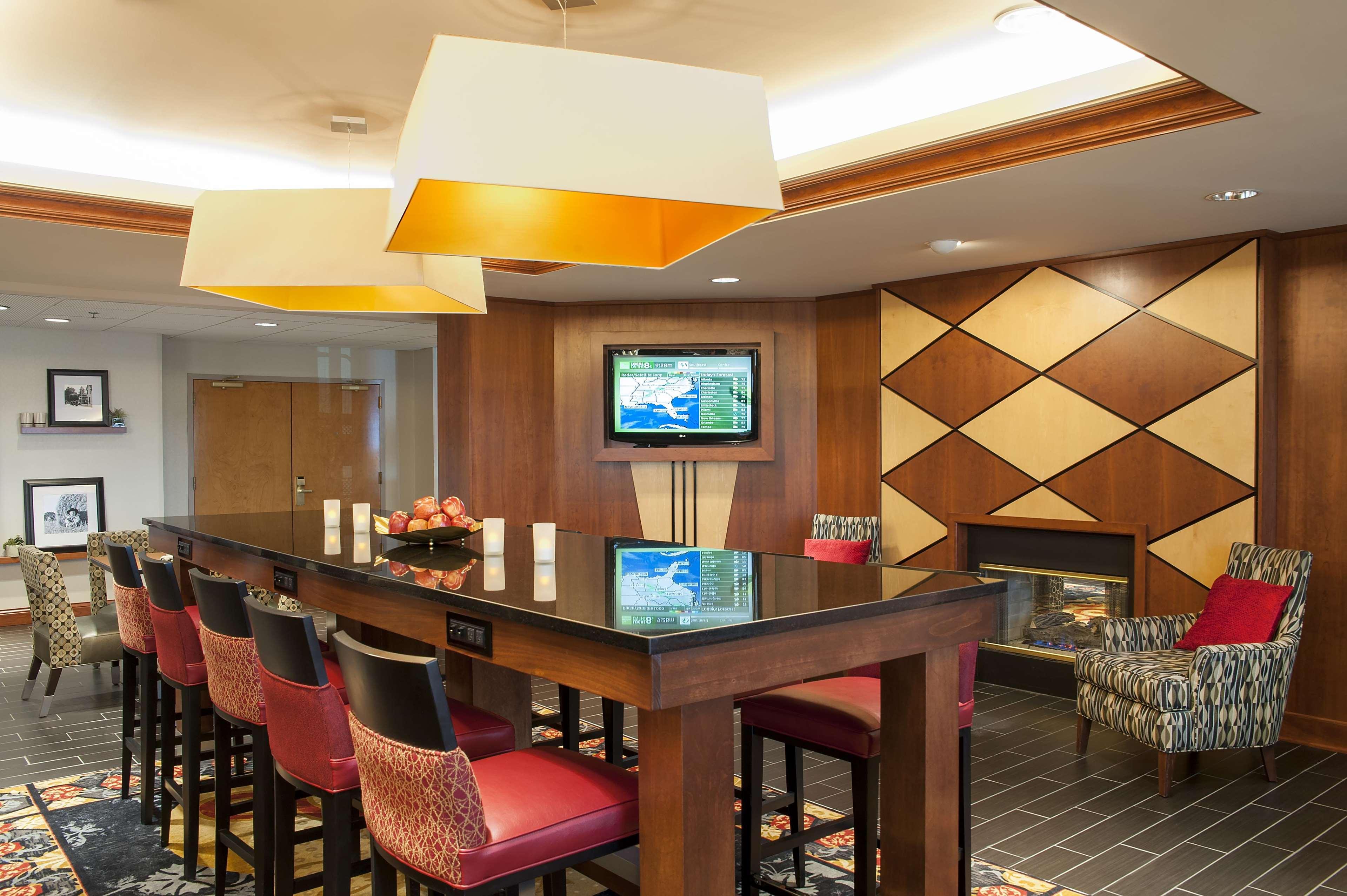 Hampton Inn Columbus/Taylorsville Эдинбург Экстерьер фото