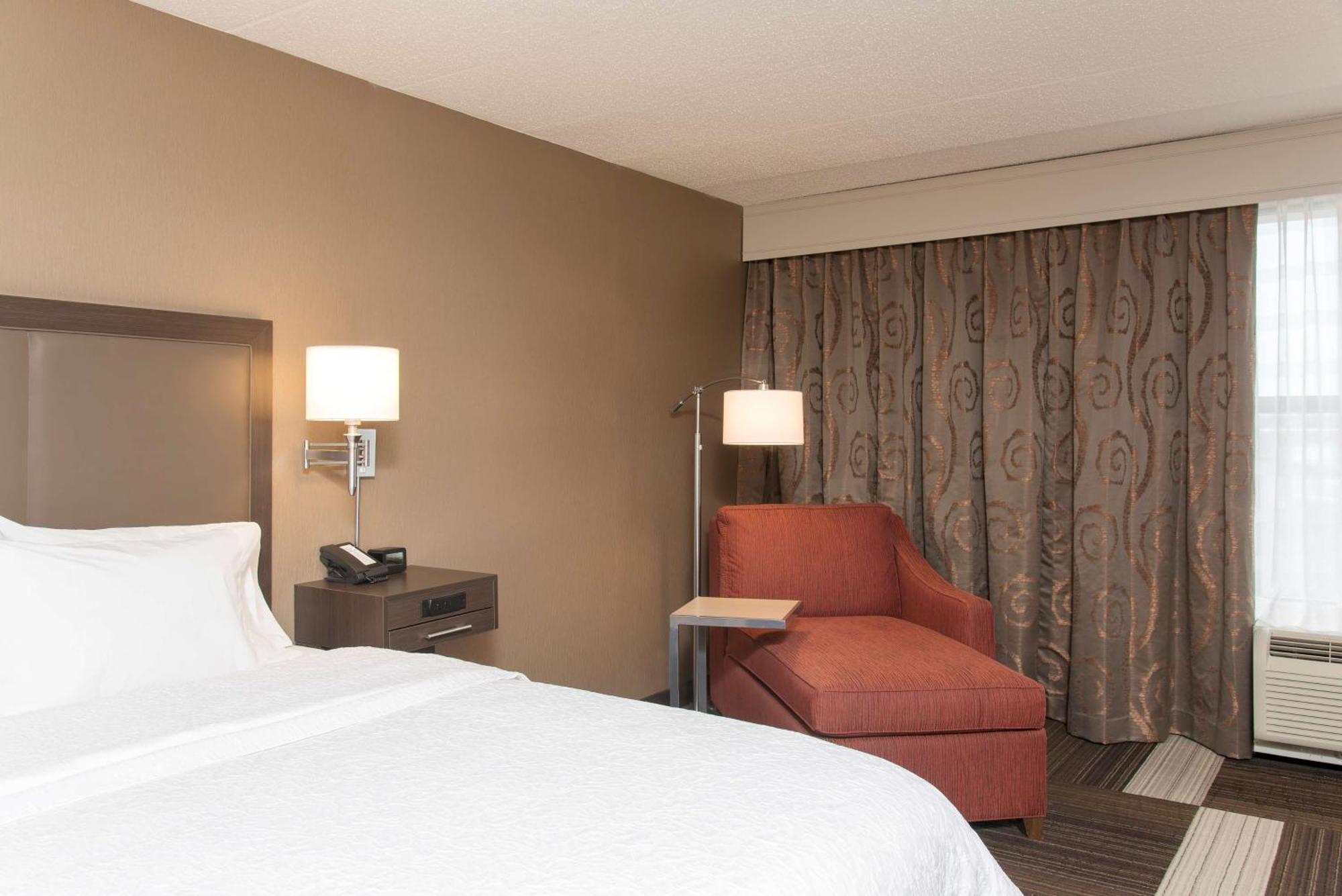 Hampton Inn Columbus/Taylorsville Эдинбург Экстерьер фото