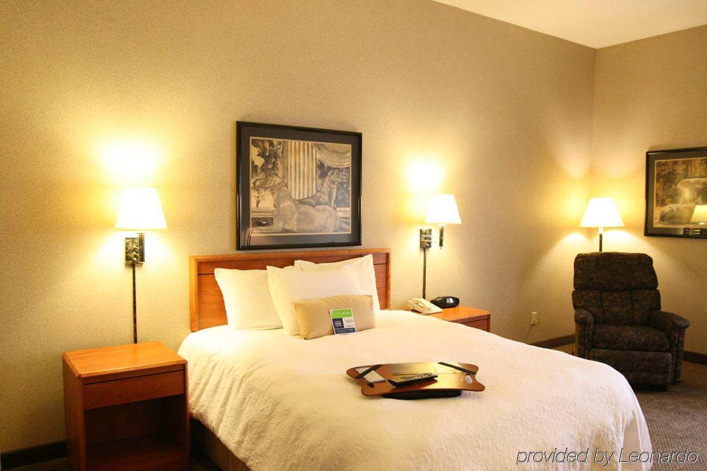 Hampton Inn Columbus/Taylorsville Эдинбург Номер фото