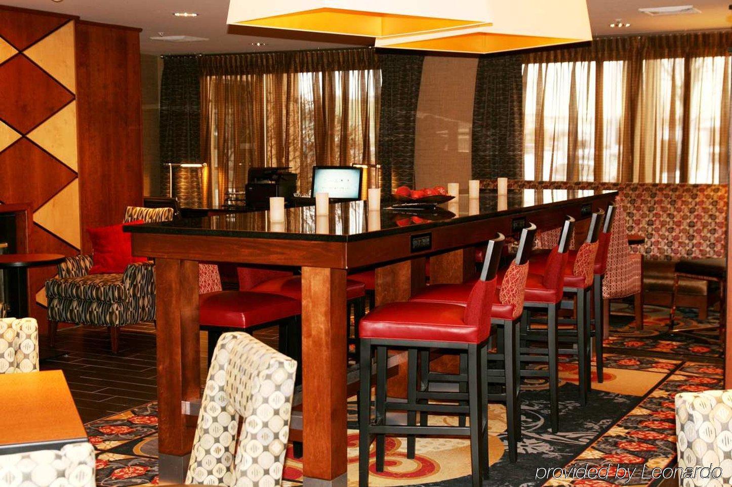 Hampton Inn Columbus/Taylorsville Эдинбург Экстерьер фото